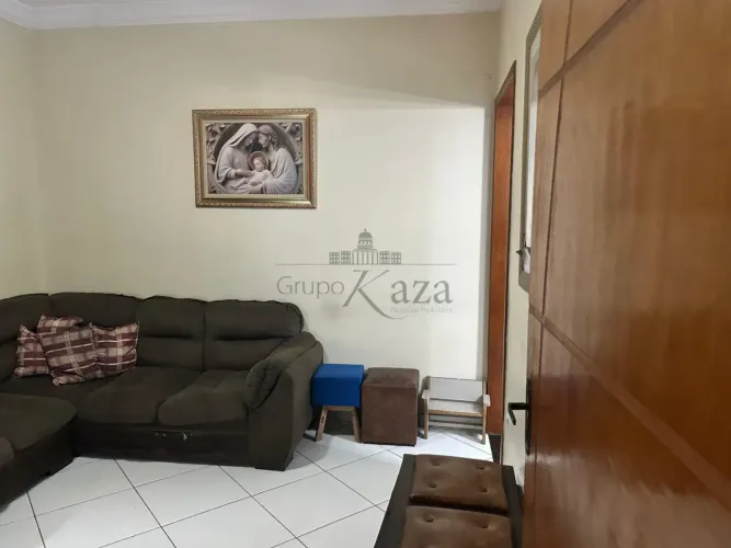Oportunidade - Casa - Jardim Santa Inês I - 2 Dormitórios - 106m².