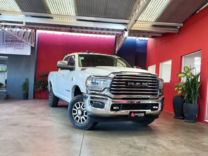 Ram 3500 Limited Longhorn 6.7 TB CD Diesel 2022