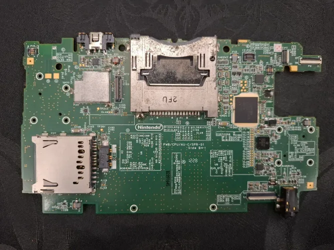 Placa Mãe Nintendo 3DS XL (Defeito / Para Retirada de Peças)