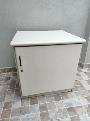 Armário Baixo / Balcão / Nicho Fundo com Porta e 2 Prateleira Quadrado