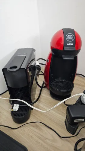 Vendo Cafeteira para conserto 100 cada. Sabe quem conserta?