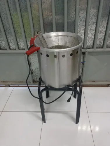 Fritadeira elétrica PR90-E progás água e óleo 127V. Pouco uso