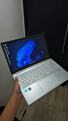 ASUS VivoBook Pro 15 - i5 11300H / RTX 3050 / 16GB / SSD NVMe 512GB