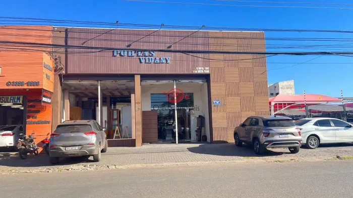 Vendo imóvel comercial de 572 m2 na Avenida Carmindo de Campos