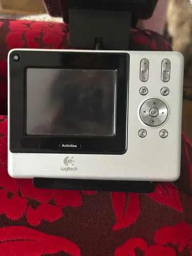 Controle Remoto Universal Logitech Harmony 1000
