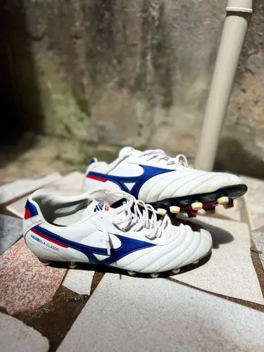 Chuteira de campo MIZUNO MORELIA