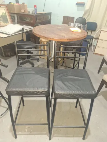 Banquetas em ótimo estado
