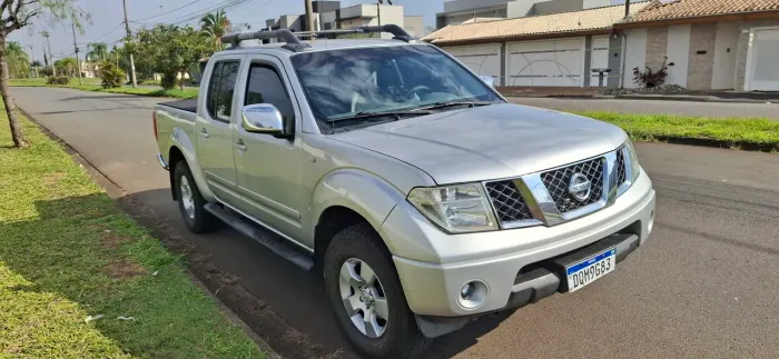 Nissan Frontier SEL CD 4X4 2.5 TB Diesel Aut. 2008