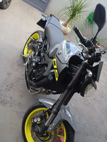 Moto excelente, mas tenho que vender, preciso de dinheiro apenas.