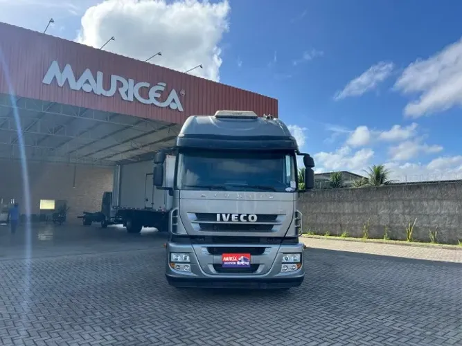 Iveco Strallis 570 410NR Ano 2011