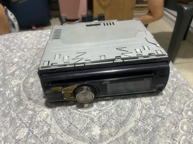Som automotivo JVC