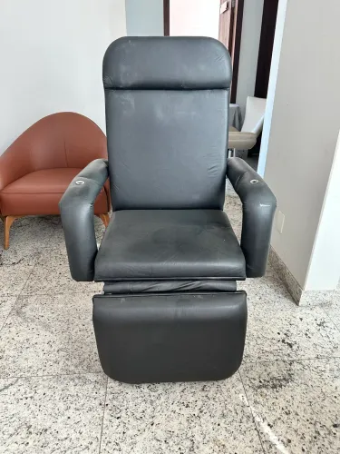 Poltrona de coleta de sangue
