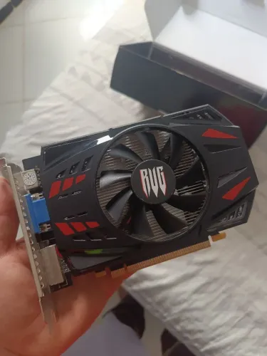 Placa de vídeo GTX 550TI 2GB Revenger