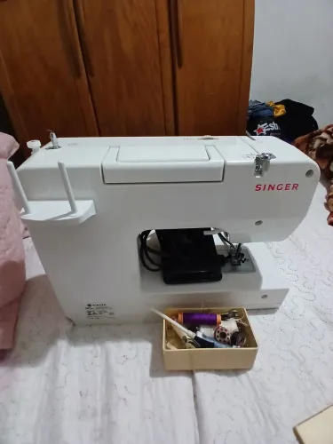 Máquina de costura