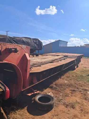 Vendo semi reboque 2008