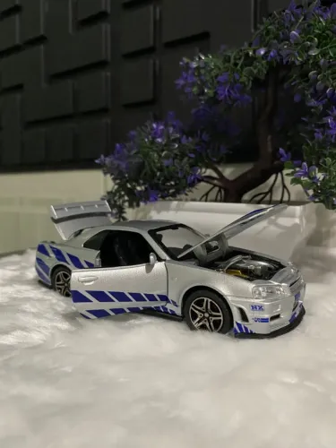 Miniatura GTR R34 Skyline 1:32 Liga de Metal | Cartão e Frete Grátis