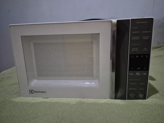 Forno Microondas Electrolux ME28B 23 L