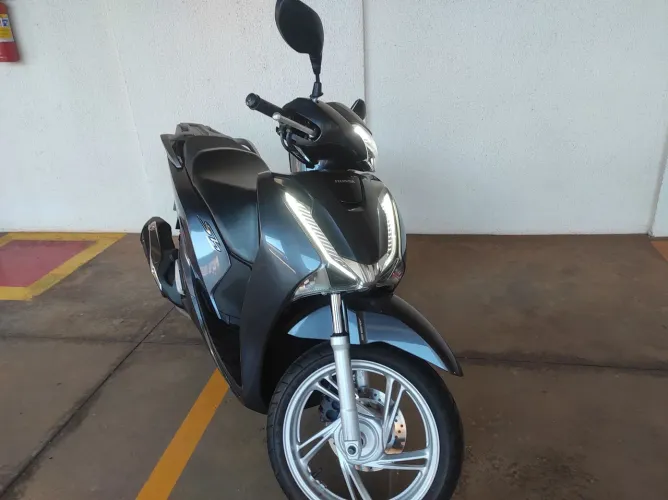 Honda SH150 novíssima, única dona. OPORTUNIDADE 