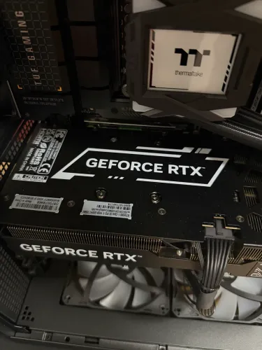 PC Gamer Aquário Amd Ryzen 7 9800x3d, RTX 5080, 64gb Ddr5, Nvme 2TB