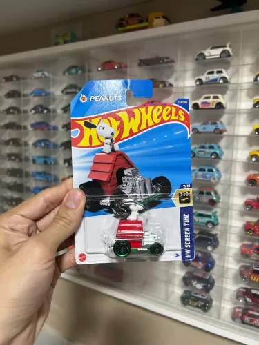 SNOOPY - HOT WHEELS PEANUTS