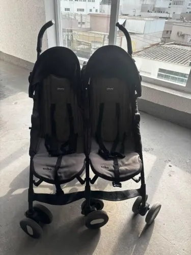 Carrinho de Passeio para Gêmeos