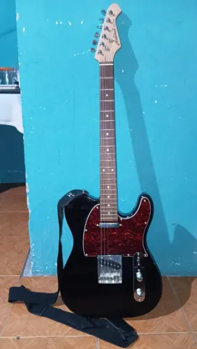 Guitarra Aria TEG-002 Black With Red Tortoise Pickguard Semi-Nova
