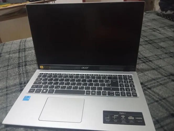 Acer Aspire 3, Intel Core i3 de 11ª geração, SSD de 512 GB e Windows 11