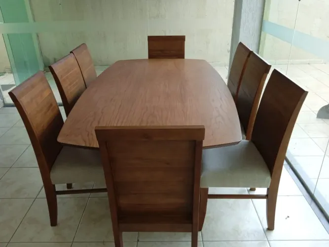 Mesa de jantar madeira 