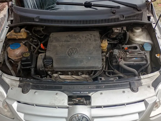 Volkswagen Fox City 1.0mi/ 1.0mi Total Flex 8V 3P 2006