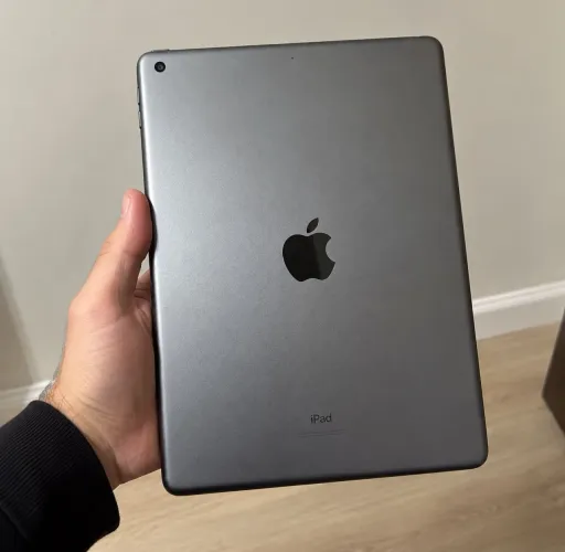iPad 9ª Geração 64GB Wi-Fi - Cinza Espacial - Excelente Estado