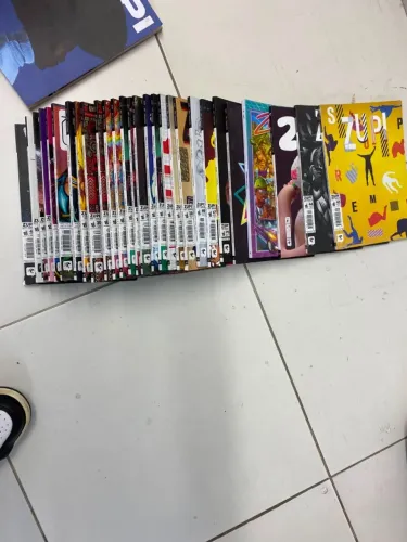 coleção da Revista Zupi, 30 livros diferentes
