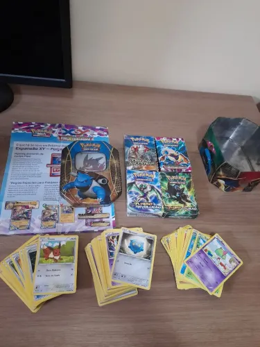 Lata Power Trio EX - Blastoise-EX e Decks de batalha com mais de 300 cartas!