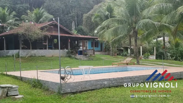 Sítio à Venda no Condomínio Tinguí  Saquarema/RJ