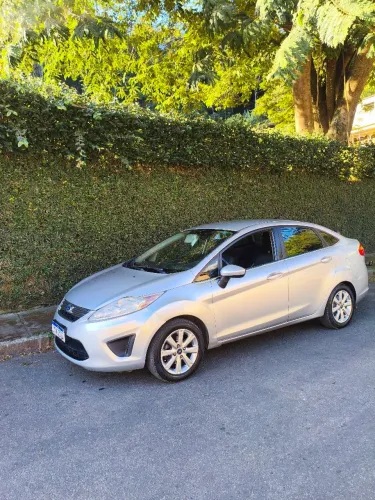 Ford Fiesta Sedan SE 1.6 16V Flex 4P 2011