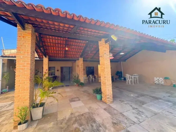 Casa espaçosa com quatros suítes em Paracuru.