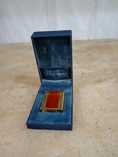 *Isqueiro S.T. Dupont Paris Original - Laque de Chine - Com Estojo*