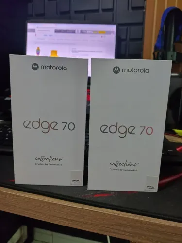 Moto Edge 70 512gb SWAROVSKI Lacrado