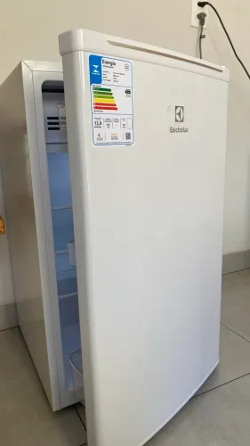 Frigobar Electrolux