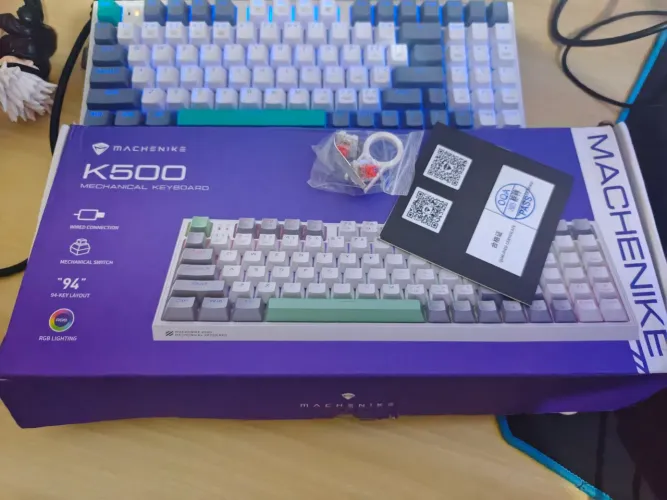 Teclado Mecânico Machenike K500 94 Teclas RGB Switch Red + Caixa e Switches Extras