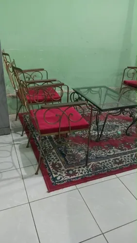 Cadeiras de Ferro com Mesa de centro