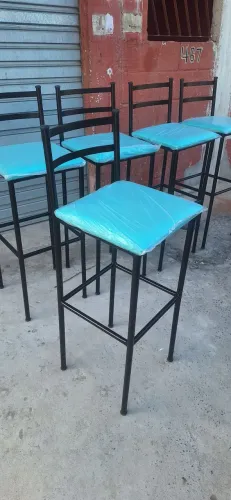 Banquetas quadradas 