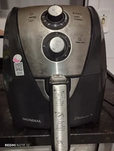 AIR FRYER MONDIAL 4L.