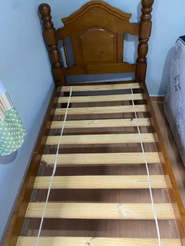 Vende-se cama solteirão com colchão