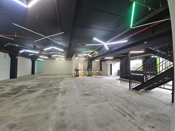 A Loja/Ponto Comercial - Ecoville Que tal instalar sua empresa em um magnífico imóvel em u
