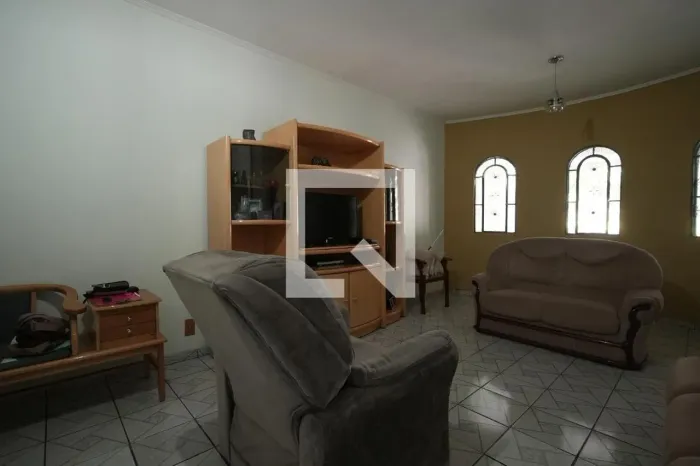 Casa à Venda - Vila Metalúrgica, 3 Quartos, 196 m2
