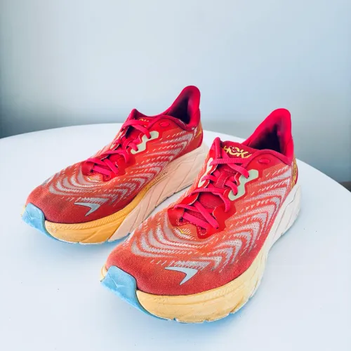 TÊNIS HOKA ONE ONE