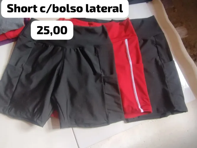 Shorts com bolso lateral 