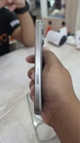 iPhone 15 pro 128GB