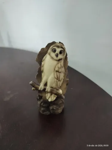 Escultura em resina importada