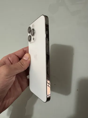 iPhone 13 Pro branco 256gb